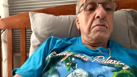 Snapshot of daddyweis chatting on 11-26-25, 03:29 daddyweis online show from 11-26-25, 03:29