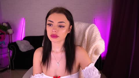daenerys_daen online show from 12-19-24, 08:13