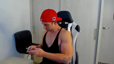 Snapshot of dafboy_ chatting on 11-17-25, 01:17 Allan Daf online show from 11-17-25, 01:17