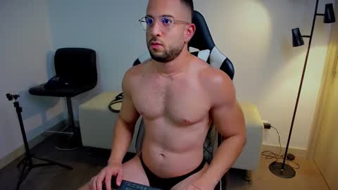 Snapshot of dafboy_ chatting on 11-28-25, 04:37 Allan Daf online show from 11-28-25, 04:37