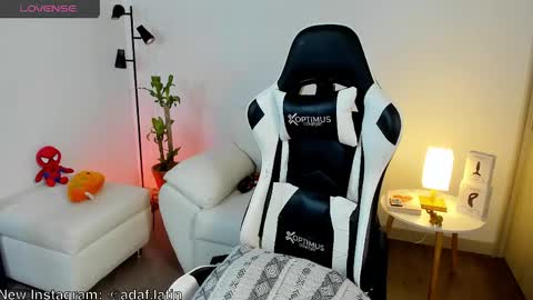 Snapshot of dafboy_ chatting on 05-11-26, 04:04 Allan Daf online show from 05-11-26, 04:04