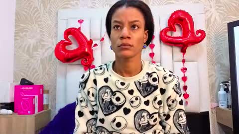 daffnelewis online show from 02-21-26, 11:33