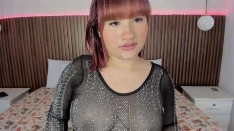 Snapshot of dafne_evaans chatting on 05-14-26, 11:50 dafne_evaans online show from 05-14-26, 11:50