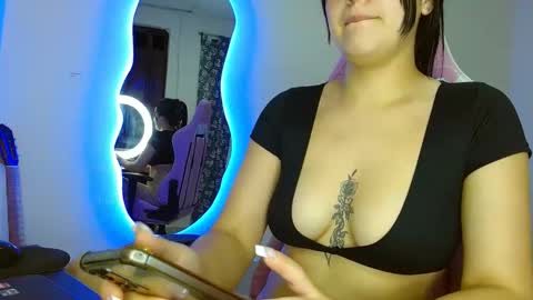 Snapshot of dafne_hot77 chatting on 02-04-25, 12:40 dafne_hot77 online show from 02-04-25, 12:40