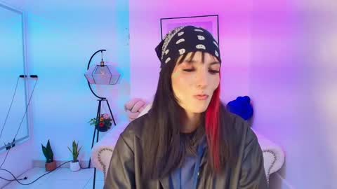 dafne huges online show from 01-14-25, 12:35