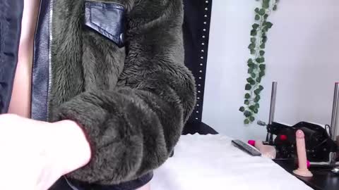 Snapshot of dafne_quenn chatting on 02-18-25, 03:32 dafne_quenn online show from 02-18-25, 03:32