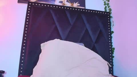 Snapshot of dafne_quenn chatting on 11-22-25, 01:10 dafne_quenn online show from 11-22-25, 01:10