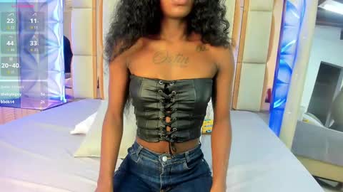 Snapshot of dafnee_adams chatting on 09-21-25, 12:18 Dafnee online show from 09-21-25, 12:18