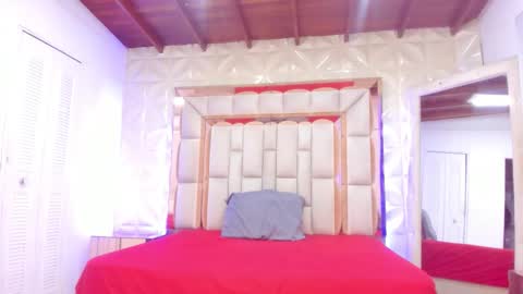 Dafnee online show from 03-08-26, 01:04