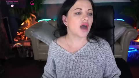 Dafni Mon online show from 04-27-26, 05:38