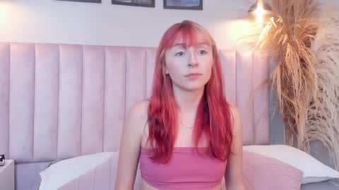 Snapshot of dafnne_hall chatting on 10-11-25, 08:29 Dafnne online show from 10-11-25, 08:29