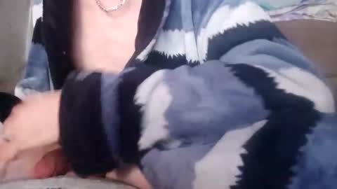 Snapshot of dagodex30 chatting on 12-15-25, 01:32 dagodex30 online show from 12-15-25, 01:32