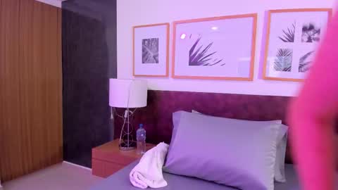 Snapshot of dahian_boobs chatting on 12-04-25, 11:52 Dahian online show from 12-04-25, 11:52