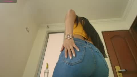 Dahiana  online show from 04-05-26, 02:58