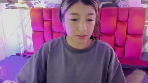 Snapshot of dahiana_dmour chatting on 05-19-26, 12:00 Dahiana online show from 05-19-26, 12:00