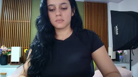  Dahiana  online show from 01-10-25, 07:43