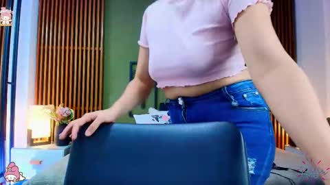  Dahiana  online show from 02-20-25, 08:03