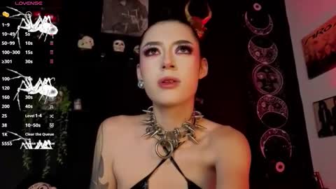 Snapshot of dahlia_darkwood chatting on 11-18-25, 04:50 Dahlia online show from 11-18-25, 04:50