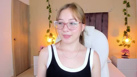 Snapshot of dahlia_rousse chatting on 09-27-25, 08:47 Dahlia online show from 09-27-25, 08:47