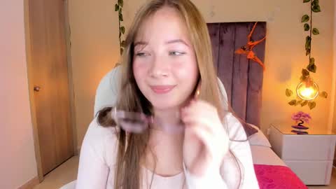 Snapshot of dahlia_rousse chatting on 10-09-25, 09:35 Dahlia online show from 10-09-25, 09:35