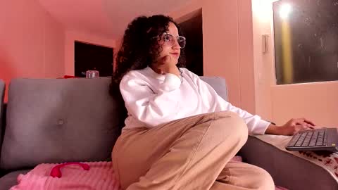 Dahli online show from 11-23-25, 09:53