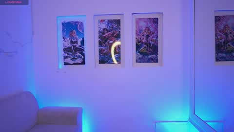 Dahlia Grey online show from 04-25-26, 11:35