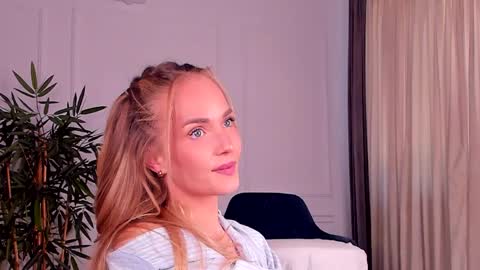 Snapshot of dahraveyne chatting on 05-04-26, 08:10 Deea online show from 05-04-26, 08:10