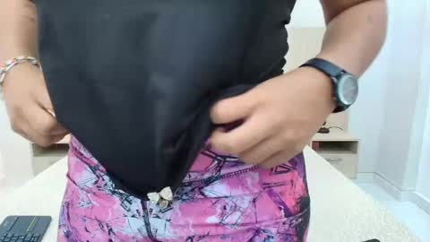 Snapshot of daia_vega chatting on 04-15-26, 09:26 Daia Vega online show from 04-15-26, 09:26