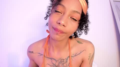 Snapshot of daiana_curly chatting on 01-23-25, 03:22 Daiana online show from 01-23-25, 03:22