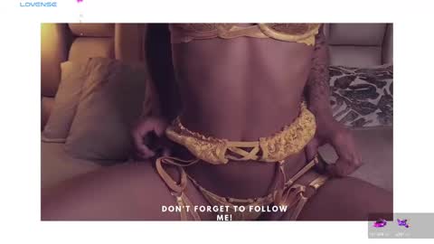 Snapshot of daiana_curly chatting on 02-18-25, 03:10 Daiana online show from 02-18-25, 03:10