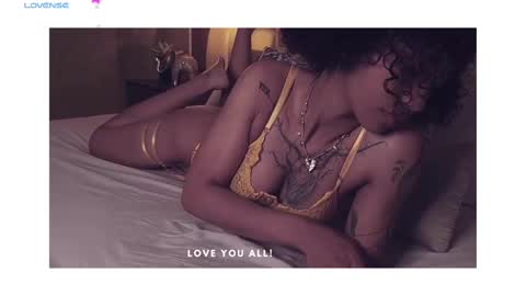 Snapshot of daiana_curly chatting on 02-19-25, 12:00 Daiana online show from 02-19-25, 12:00