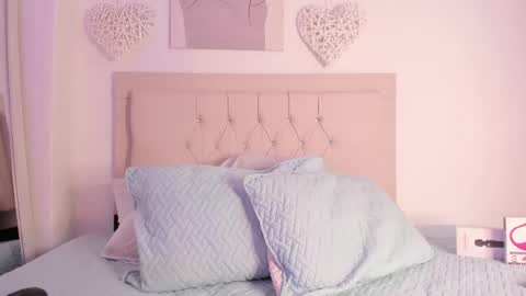 Snapshot of daiana_curly chatting on 03-03-25, 06:55 Daiana online show from 03-03-25, 06:55