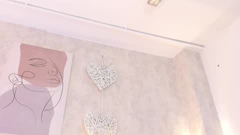 Snapshot of daiana_curly chatting on 09-28-25, 08:14 Daiana online show from 09-28-25, 08:14