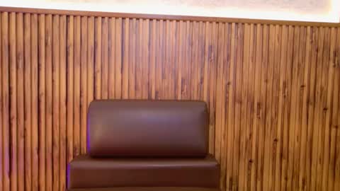 Snapshot of daiana_curly chatting on 10-19-25, 06:30 Daiana online show from 10-19-25, 06:30