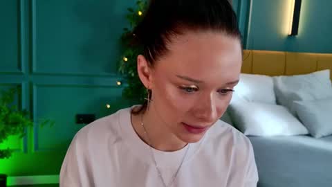 daily_glam online show from 09-23-25, 12:41