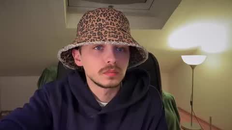 Daimon  online show from 03-09-25, 08:52