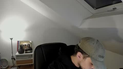 Daimon  online show from 10-28-25, 01:20