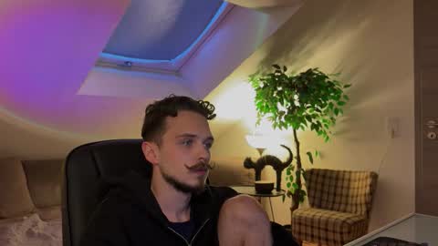 Daimon  online show from 03-19-26, 05:17