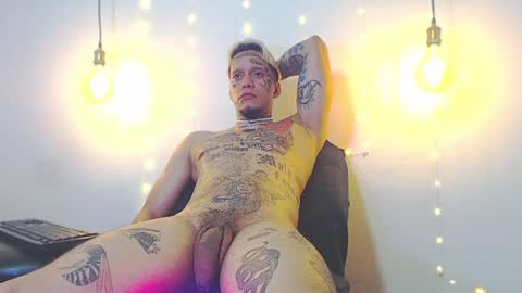 Snapshot of daimond_hope666 chatting on 01-24-25, 03:54 Daimond hope666 online show from 01-24-25, 03:54