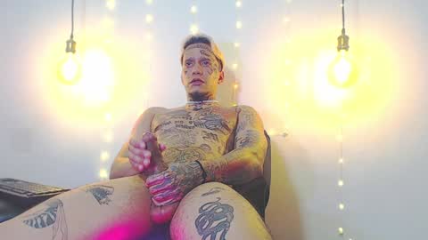 Snapshot of daimond_hope666 chatting on 01-24-25, 06:57 Daimond hope666 online show from 01-24-25, 06:57