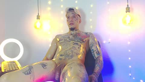 Snapshot of daimond_hope666 chatting on 01-26-25, 08:23 Daimond hope666 online show from 01-26-25, 08:23