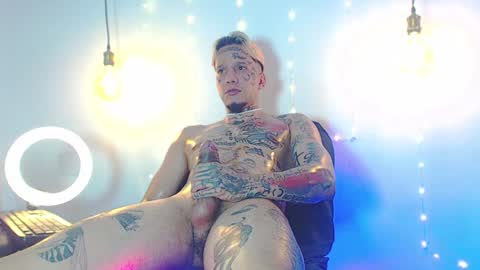 Snapshot of daimond_hope666 chatting on 01-29-25, 02:40 Daimond hope666 online show from 01-29-25, 02:40