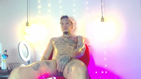 Snapshot of daimond_hope666 chatting on 02-01-25, 10:23 Daimond hope666 online show from 02-01-25, 10:23