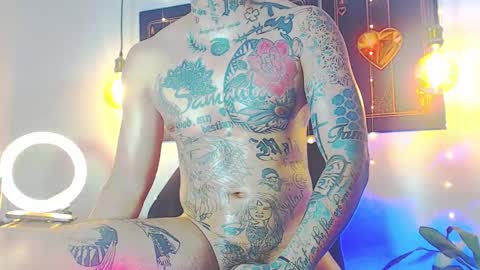 Snapshot of daimond_hope666 chatting on 02-25-25, 05:19 Daimond hope666 online show from 02-25-25, 05:19