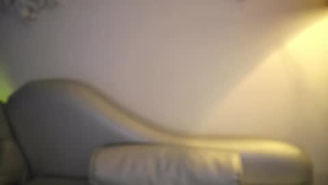 Lauren            online show from 12-17-25, 02:45