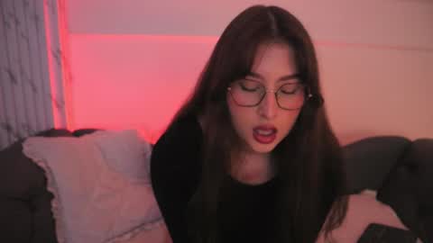 Lauren            online show from 01-12-26, 03:34