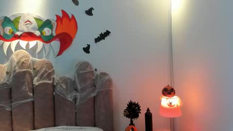 Snapshot of daisy93_ chatting on 10-15-25, 12:27 D A I S Y  online show from 10-15-25, 12:27