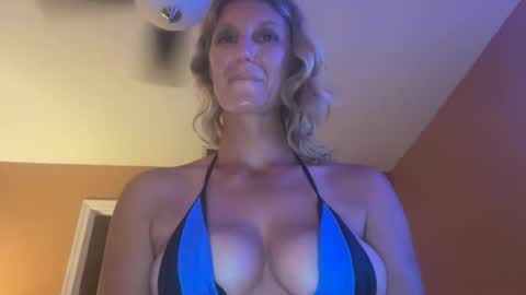 Daisy137 online show from 02-15-26, 04:25