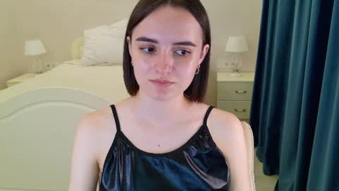 Daisy online show from 06-12-26, 04:44