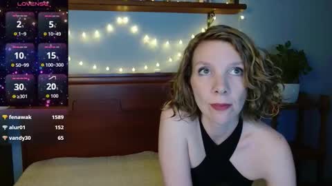 Snapshot of daisy_lovely chatting on 10-27-25, 04:05 daisy_lovely online show from 10-27-25, 04:05